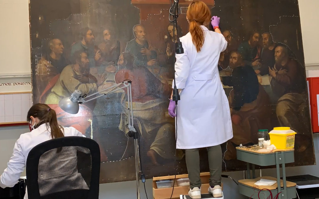 Continúan los trabajos de conservación y restauración del lienzo de la Sagrada Cena