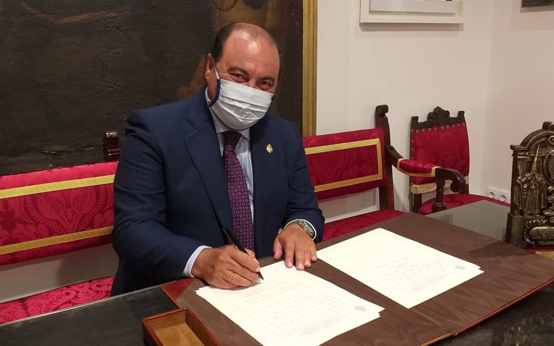 ABIERTO EL LIBRO DE ADHESIONES PARA SOLICITAR LA MEDALLA DE LA CIUDAD A LA HERMANDAD DE SAN BERNARDO
