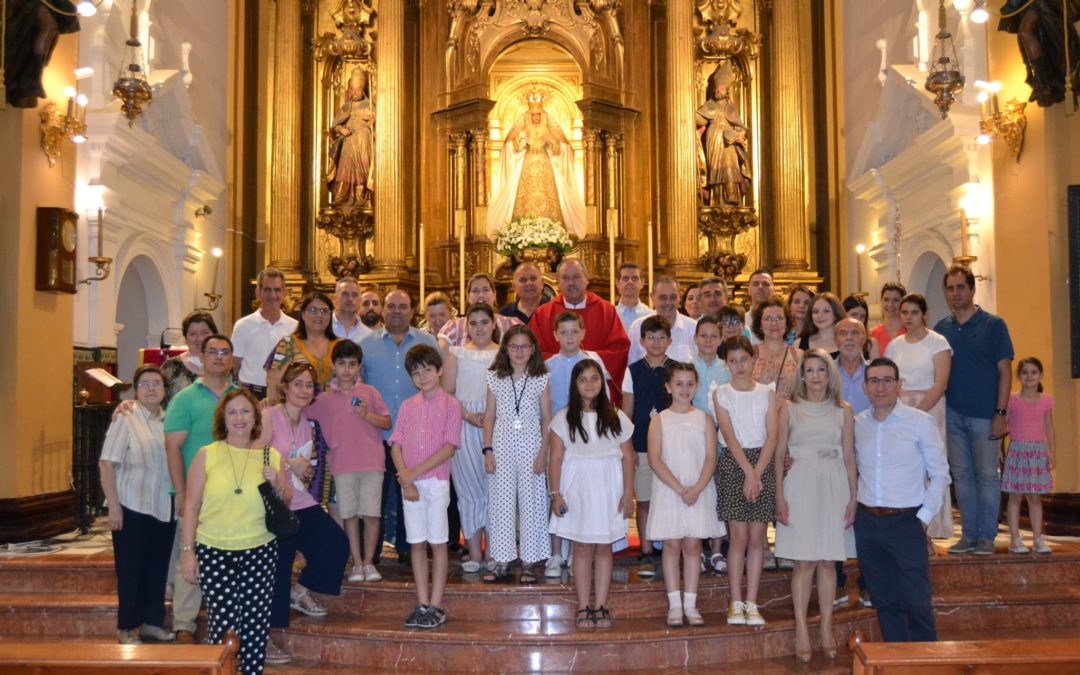 Con nuestros Hermanos que han recibido el sacramento de la Eucaristía durante este año