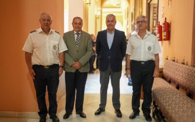 LA VIRGEN DEL REFUGIO, PATRONA DE LOS BOMBEROS DE SEVILLA